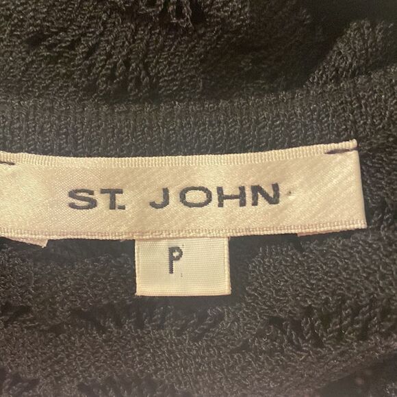 St. John Crocheted Cropped Black Petite Tank Top - Picture 8 of 11